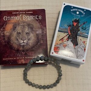 Animal Spirits & Sacred Animal Tarot with Bracelet